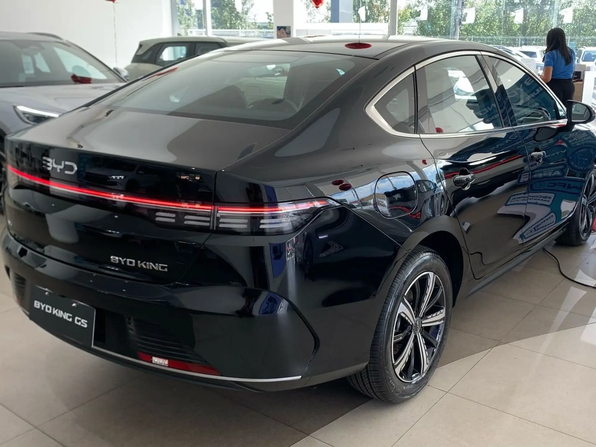 byd-king-1-5-dmi-phev-gl-automatico-wmimagem04111550821