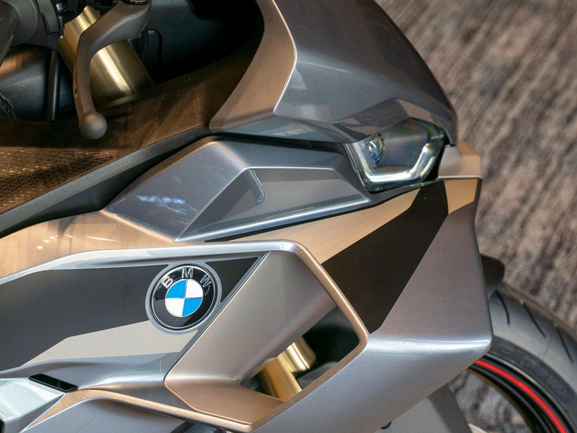 bmws_1000_rrwmimagem12143493288