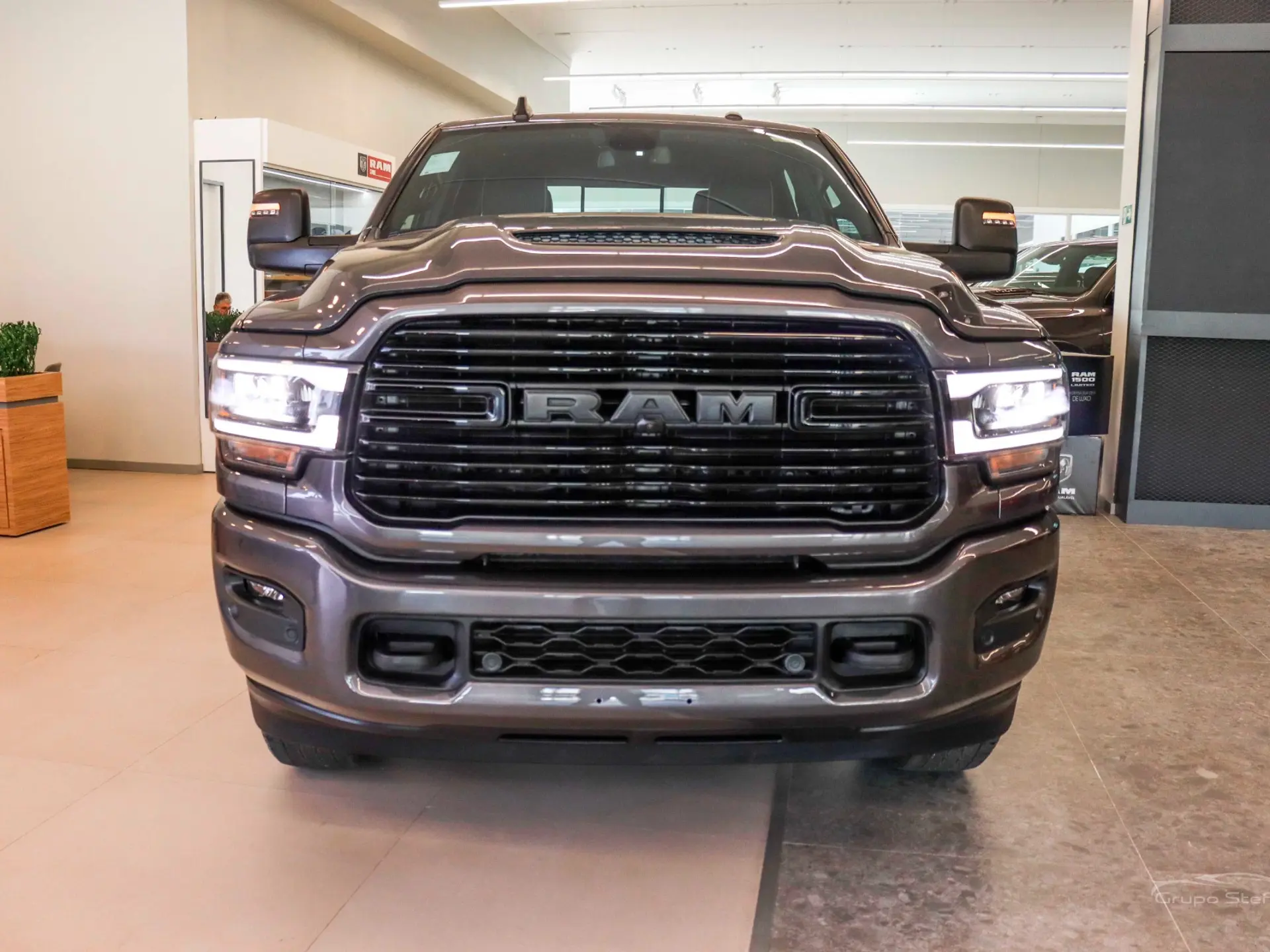 ram-2500-6-7-i6-turbo-diesel-laramie-cd-4x4-automatico-wmimagem14303616342